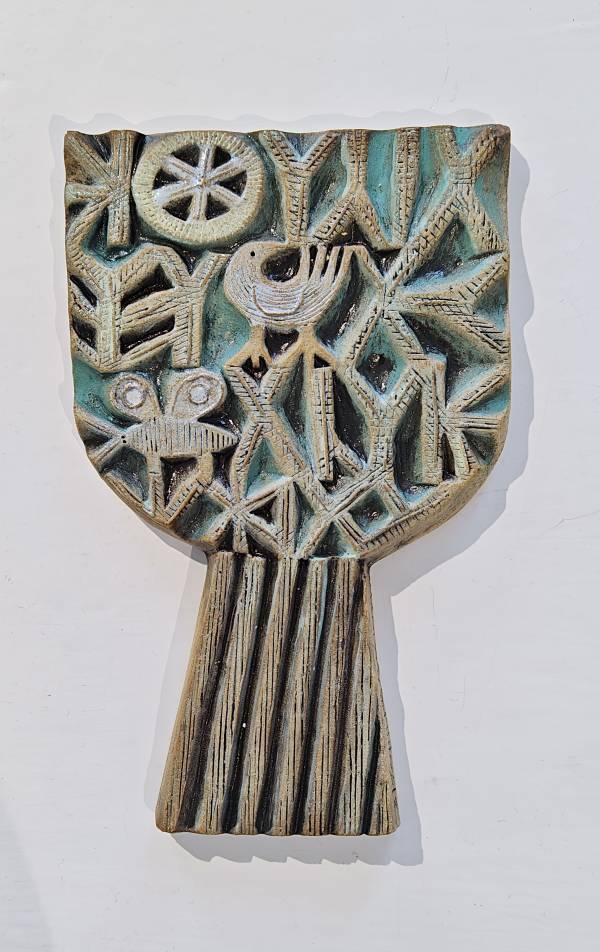 - a Ceramic by Hilke MacIntyre, measuring 20 x 12 cm (H x W) £110